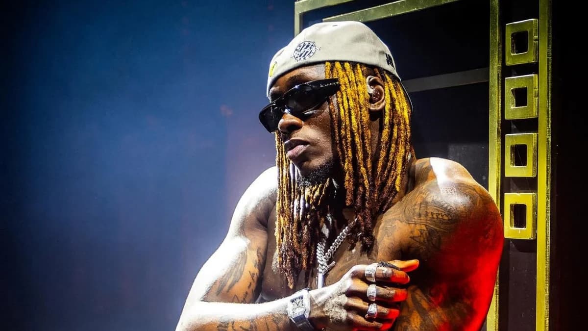 Himra : "Sorry I’m Bad", nouvel album en mars 2026